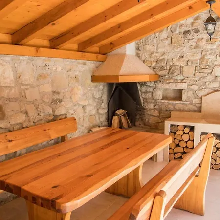 New Renovated Stone House *