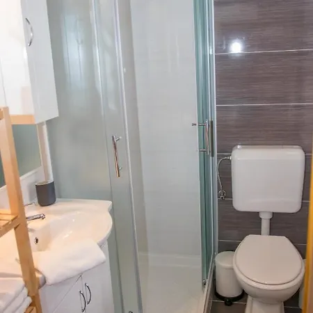 New Renovated Stone House Apartment